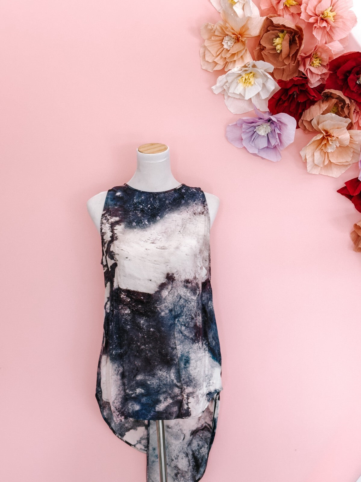 Willow Asymmetrical Sleeveless Top – Size 10 | Print, Stylish Original rrp $295
