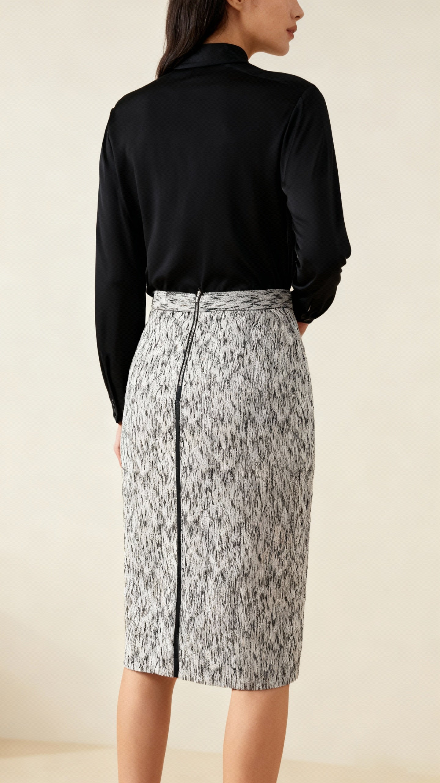 Willow Lined Skirt – Light Grey and Black Graphic Print with Pinstripe Detail, Size 10
